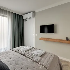 https://ms-apartments-rest-1-0.sopothotels.com